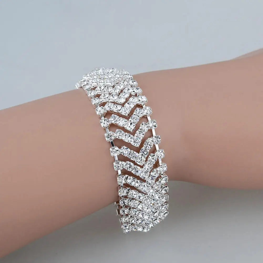 Elegant Rhinestone Chain Bracelet – Sparkle Essential