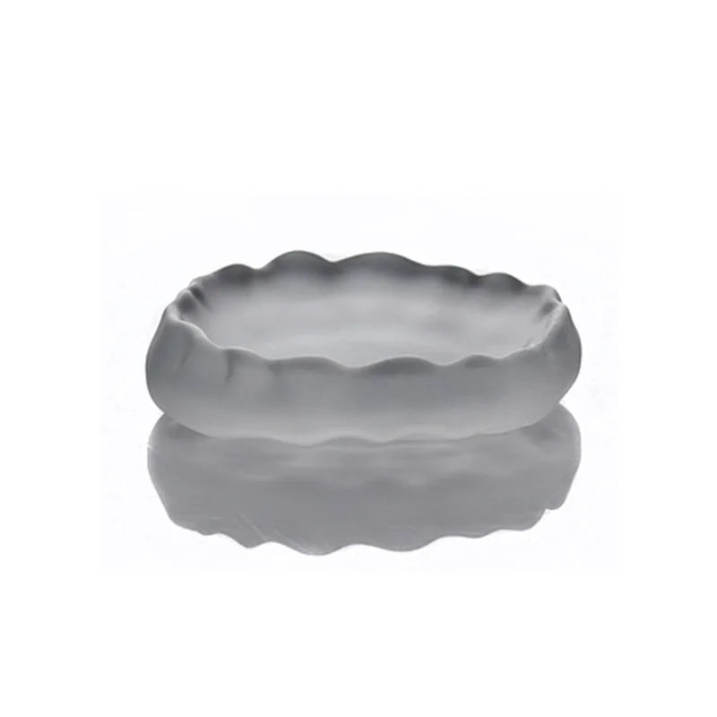 Elegant Vintage Tea Cups – Timeless Porcelain Set