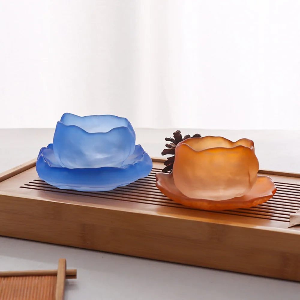 Elegant Vintage Tea Cups – Timeless Porcelain Set