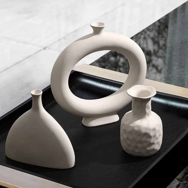 Minimal Bedroom Desktop Décor Prop – Aesthetic Accent
