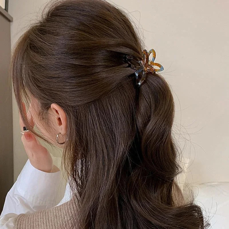 Butterfly Half-Tie Hair Clip – Back-of-Head Chic