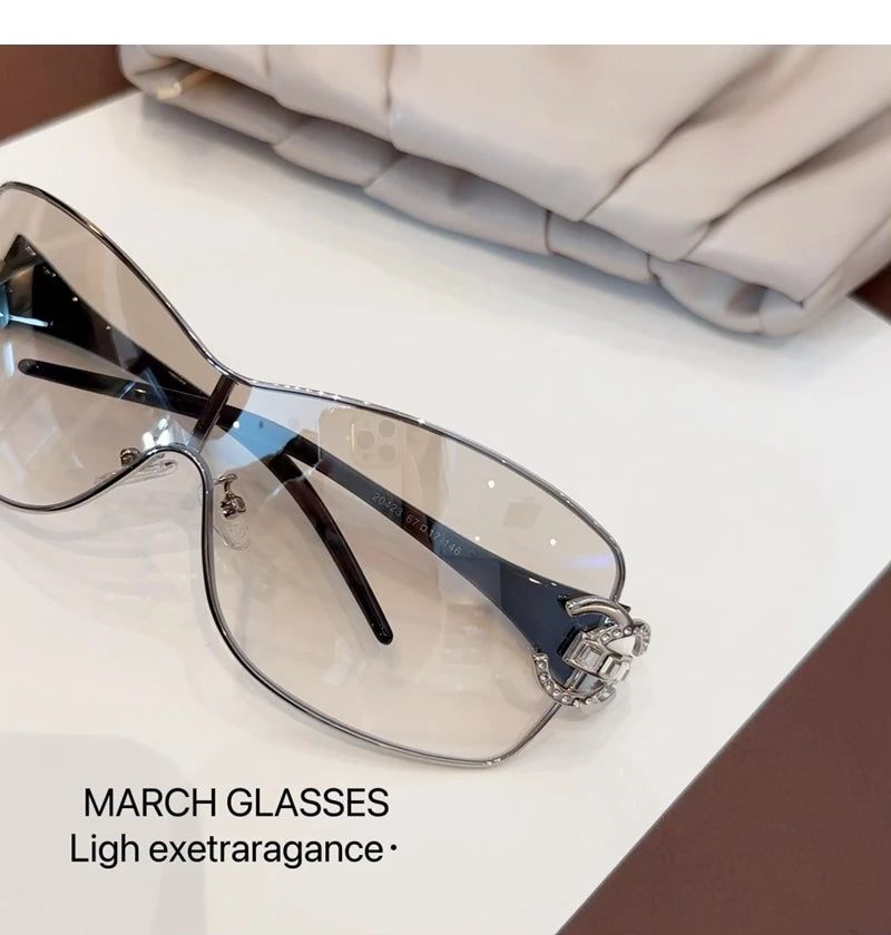 Linked-Frame Luxury Sunglasses – Bold & Modern