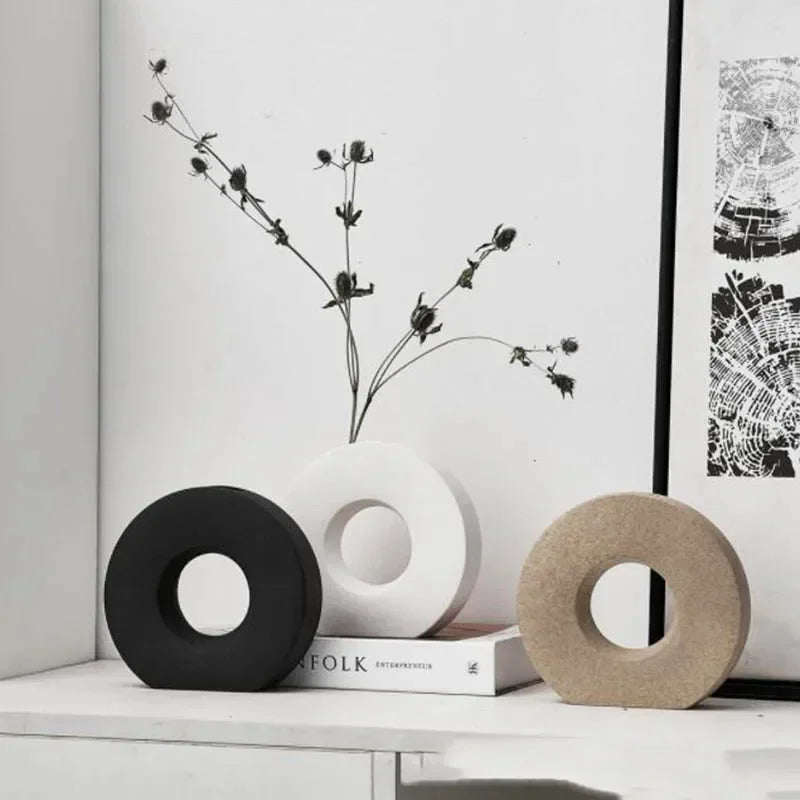 Nordic Donut Vase – Hollow Minimal Sculpture