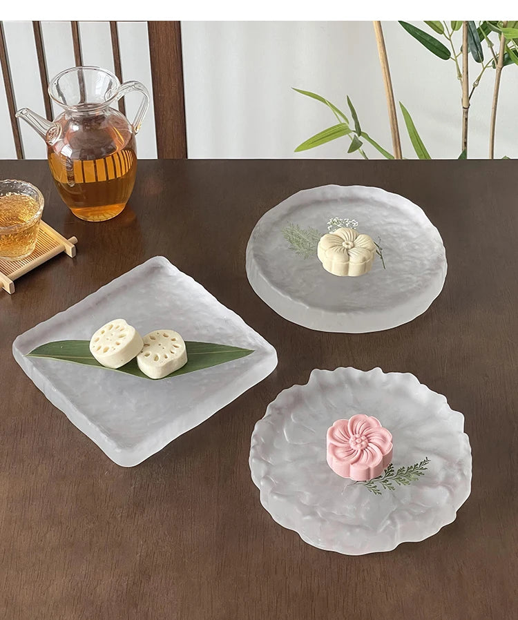 Frosted Glass Plate – Minimal Transparent Dinnerware
