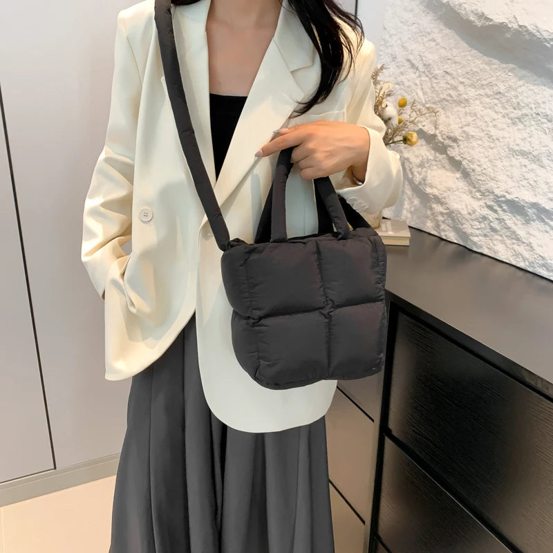 Cloud Quilt Shoulder Bag – Soft & Padded
