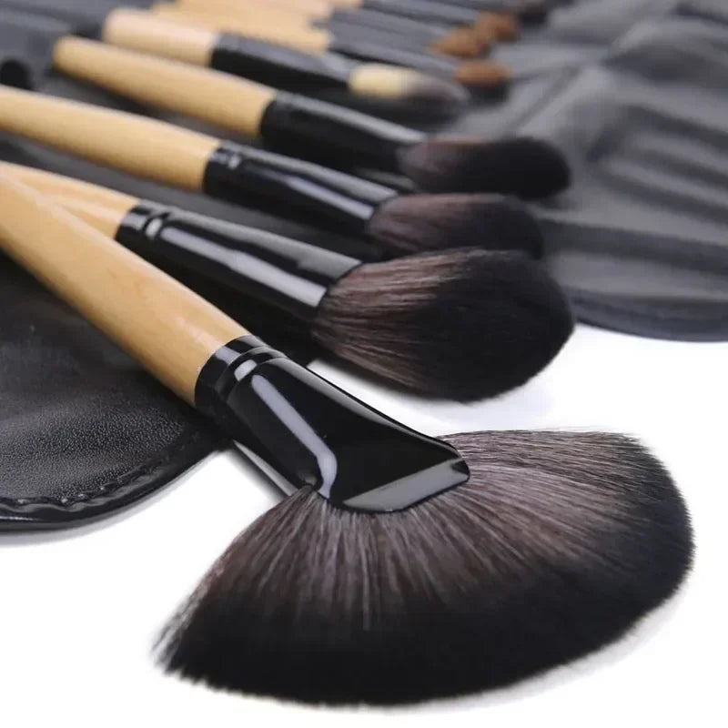 24-Piece Pro Makeup Brush Set – Full Toolkit