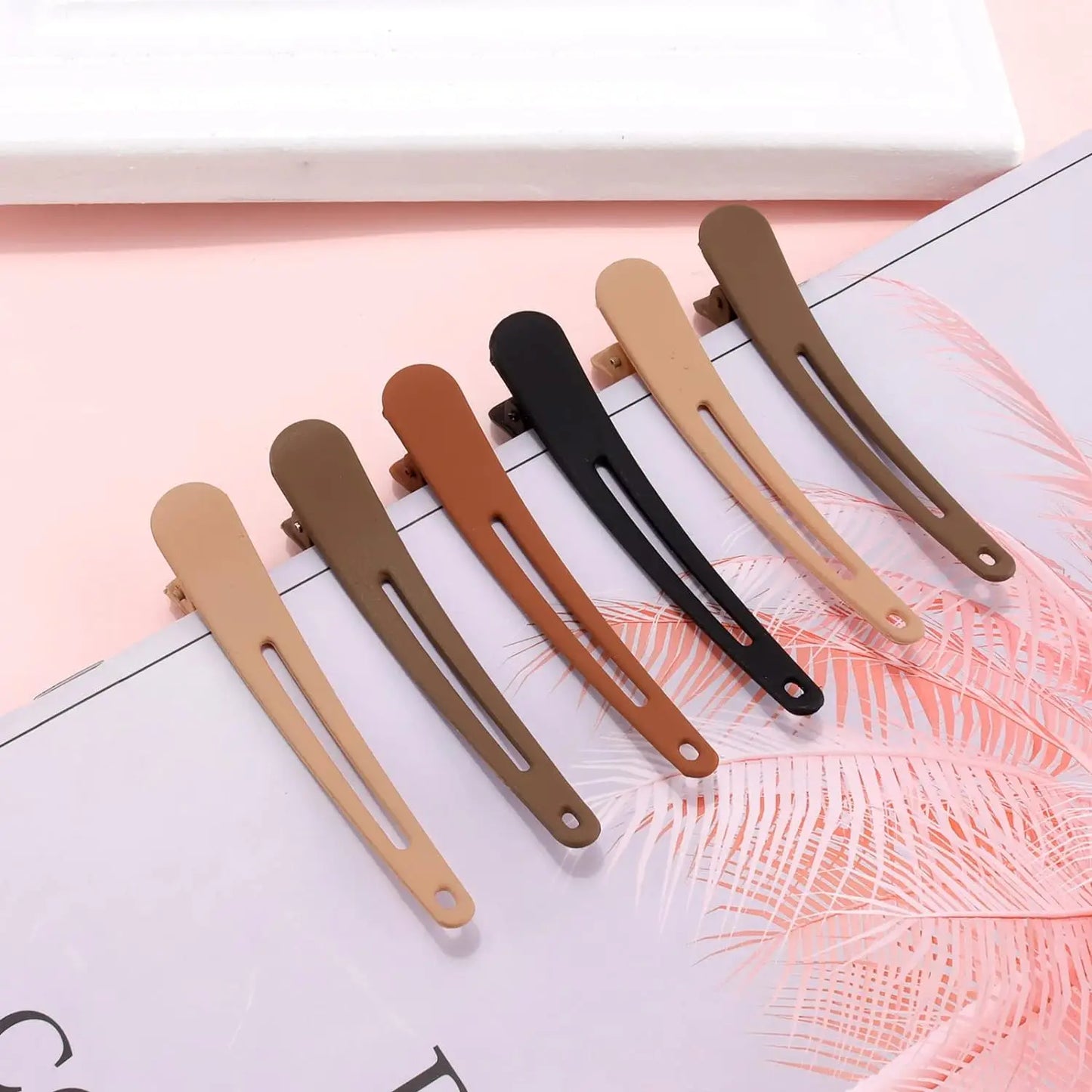 13cm Oversized Hair Clip – Simple & Versatile