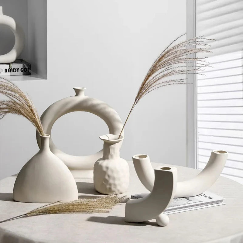 Minimal Bedroom Desktop Décor Prop – Aesthetic Accent