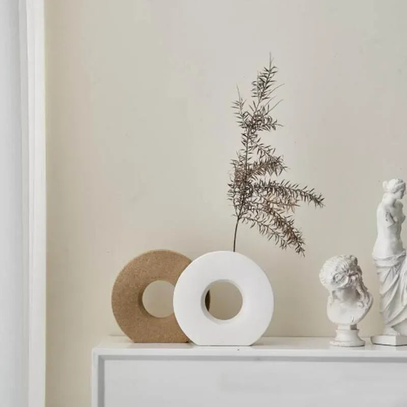 Nordic Donut Vase – Hollow Minimal Sculpture