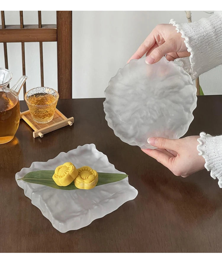 Frosted Glass Plate – Minimal Transparent Dinnerware